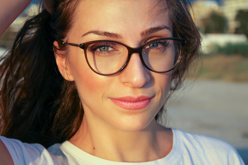20240225071525_96241.jpg woman taking selfie outside.jpg