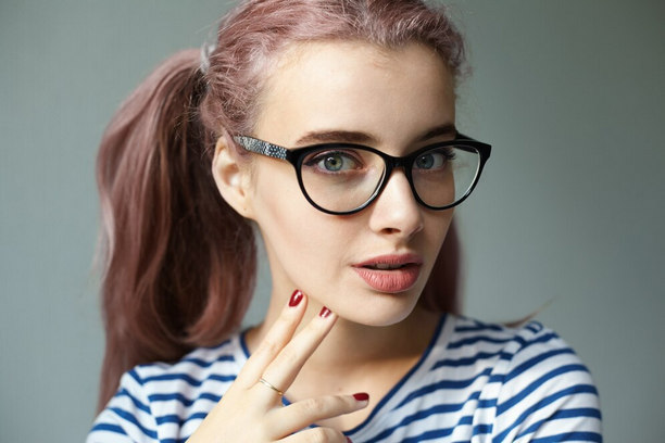What Shape Glasses for Diamond Face: A Manual to Perfect Eyeglasses Variety