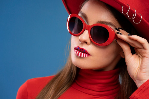 beautiful-young-woman-wearing-red-glasses beautiful-young-woman-wearing-red-glasses