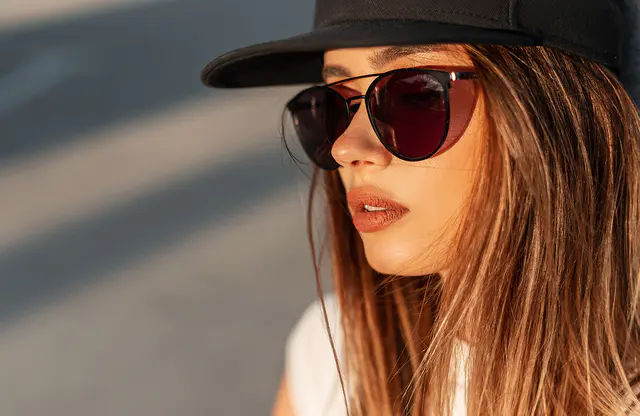 best-sunglasses-for-round-face-the-ultimate-guide-to-flattering-your-features1