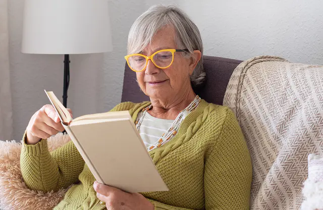 what-does-farsighted-mean-understanding-hyperopia