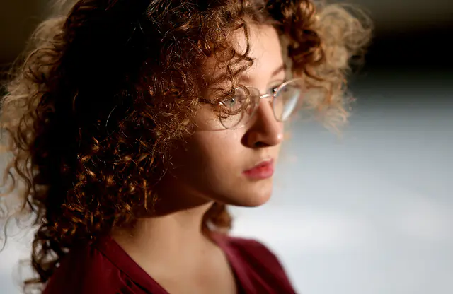eyeglass-lens-materials-explained-find-the-best-lenses-for-your-glasses