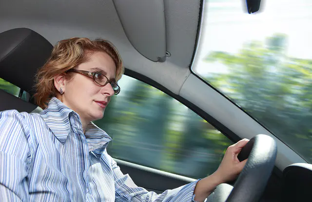 can-you-wear-glasses-for-the-dmv-vision-test-what-new-drivers-need-to-know