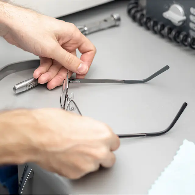 Every EFE frame goes through rigorous testing. We include hinge durability checks for reliability, optical precision validation for sharp vision, and meticulous quality inspections. We make sure that your glasses are built to be a reliable part of your daily life.