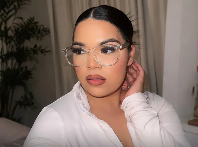 Glasses for Oval Face