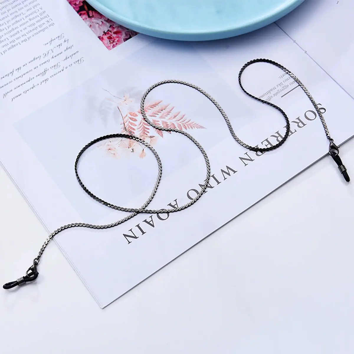 Black Eyeglass Chain
