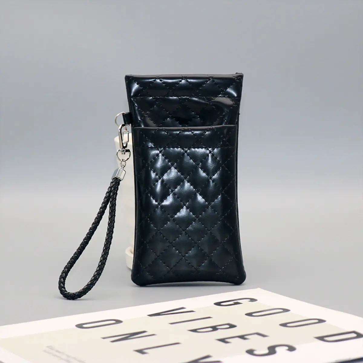 Black Checkered PU Glasses Pouch