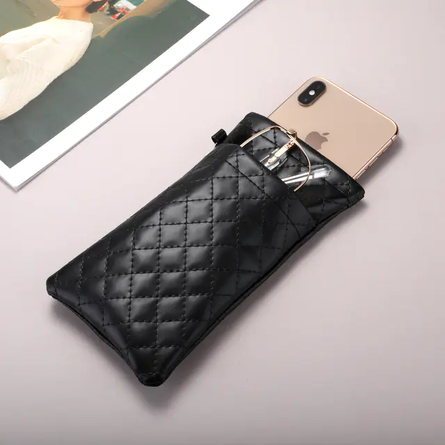 Black Checkered PU Glasses Pouch