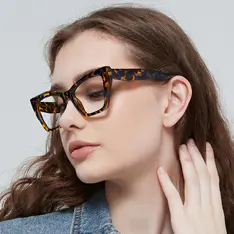 Cat-eye Tortoiseshell Eyeglasses