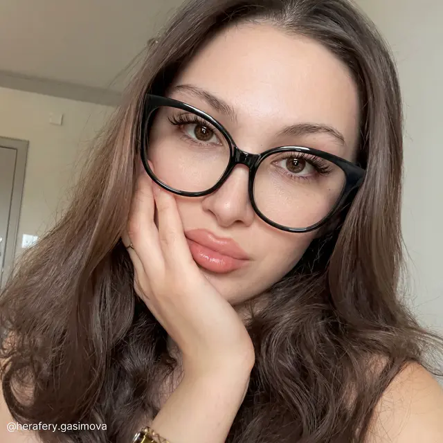 Oval Black Eyeglasses