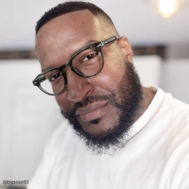 Oval Transparent Green Eyeglasses