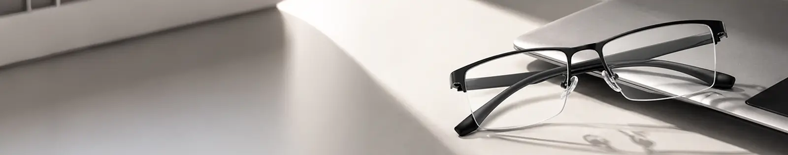 Professional Business Glasses Built for Confidence and Credibility